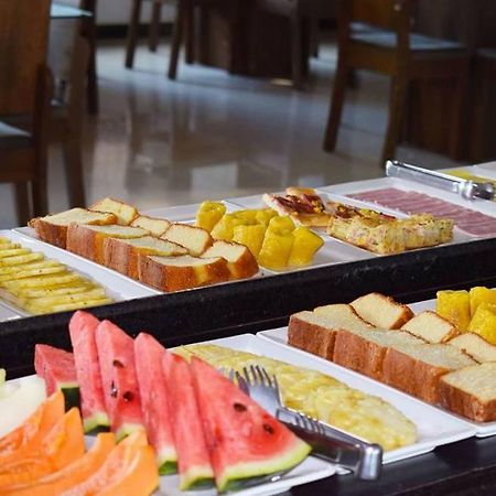 Hotel G & K Brasileia Luaran gambar